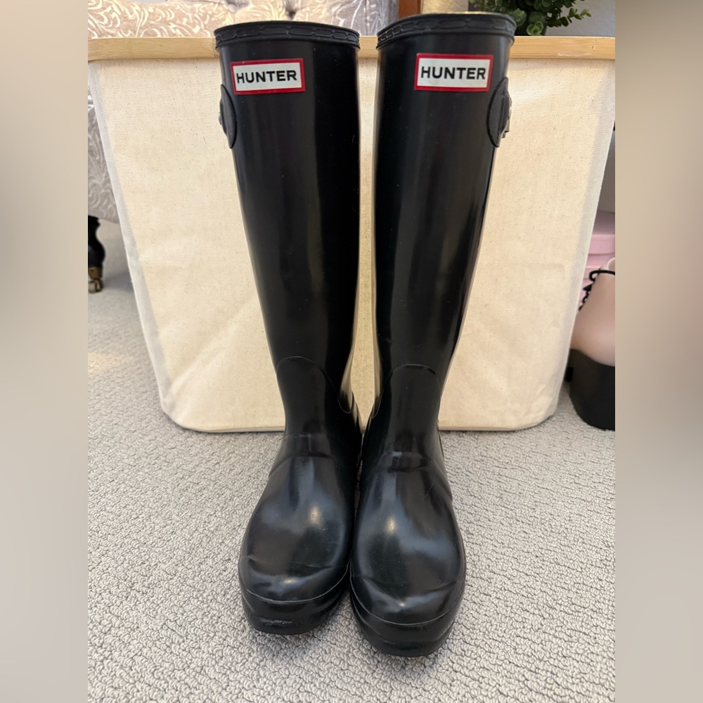 Hunter Rain Boots- Size 6